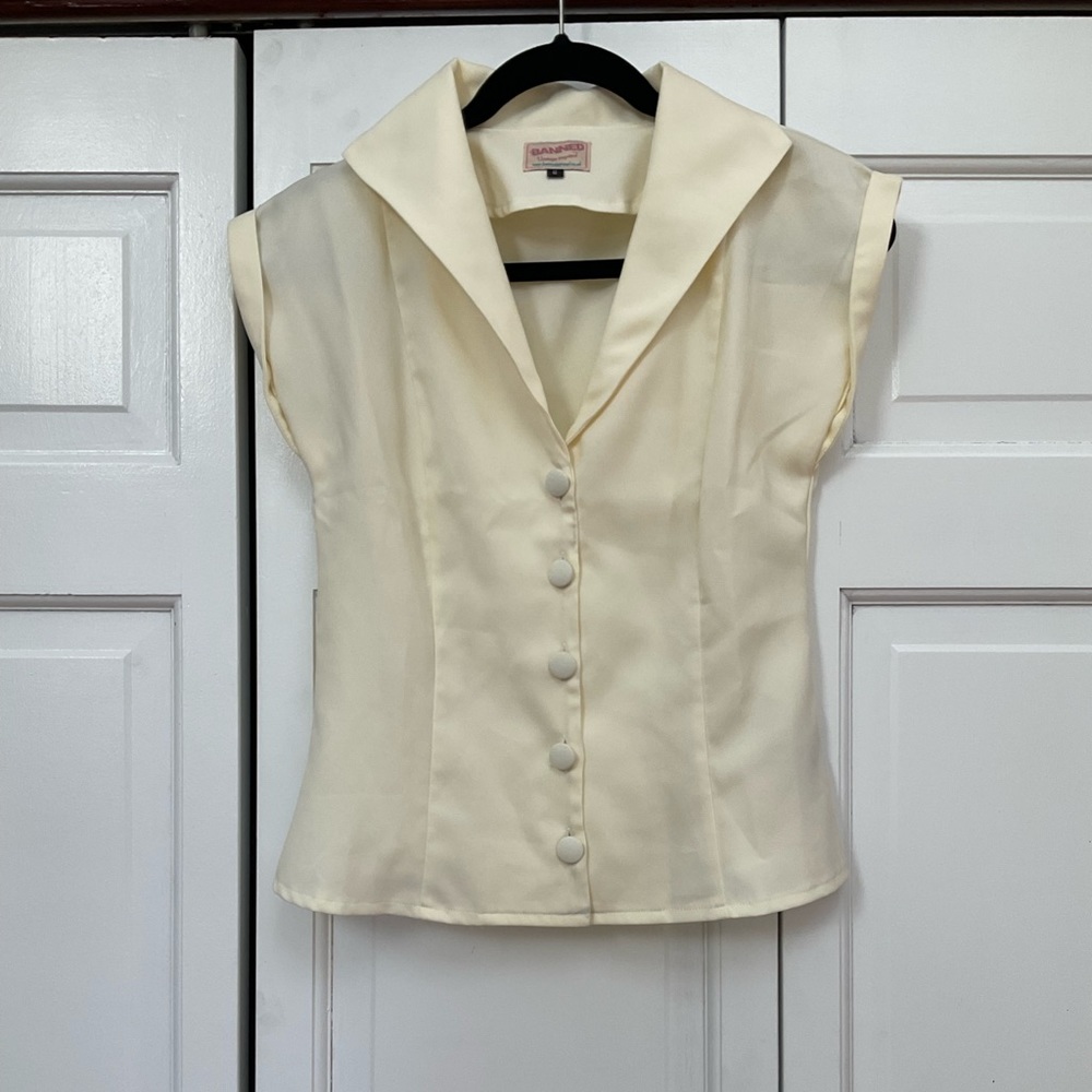 Banned Vinatge Inspired cream button up blouse